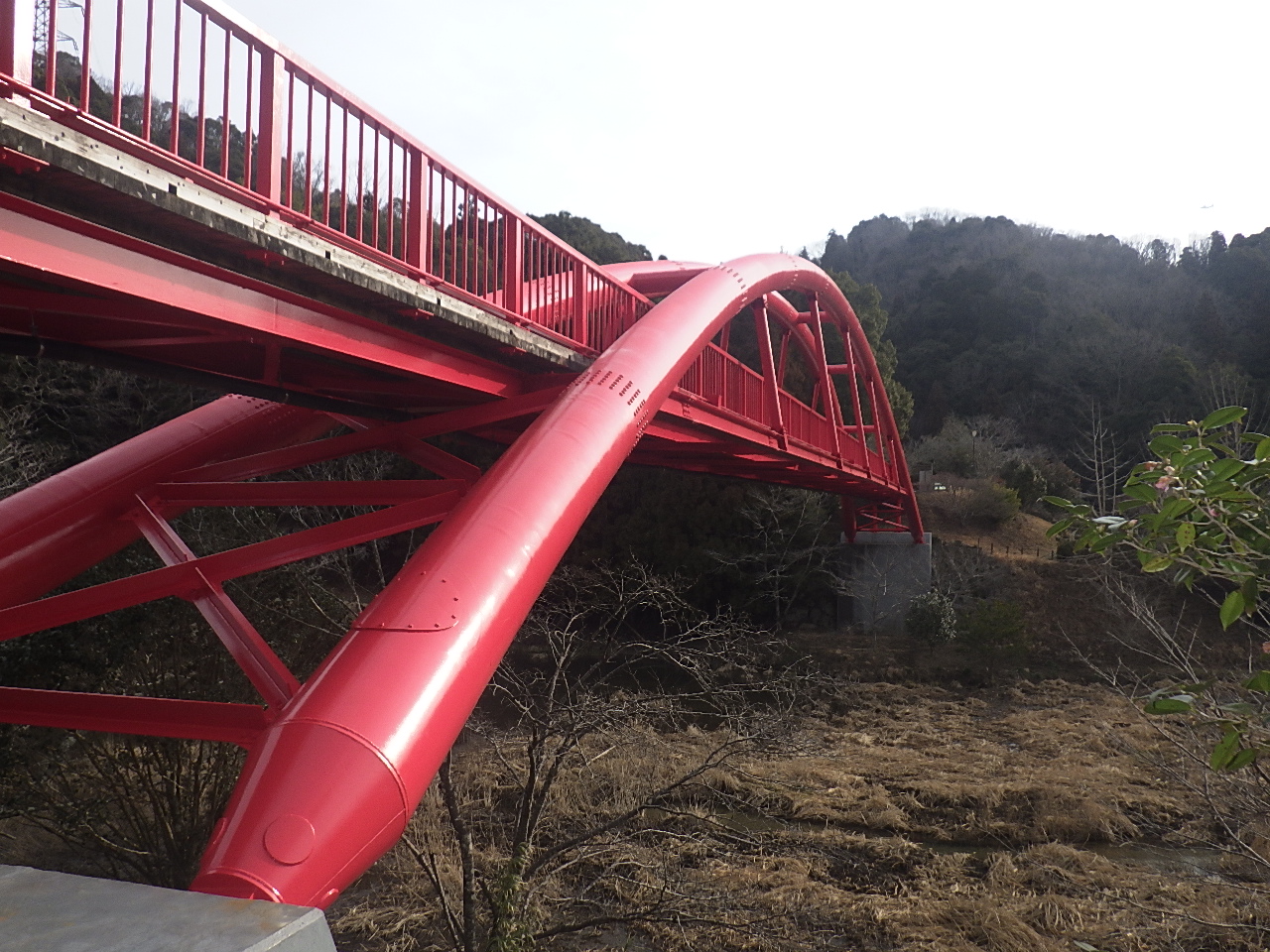 王滝湖かけ橋　橋りょう塗装等補修工事